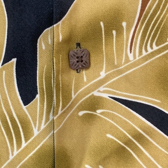 Men's Black and Brown Leaf Print Shirt - Picture 5 of 7